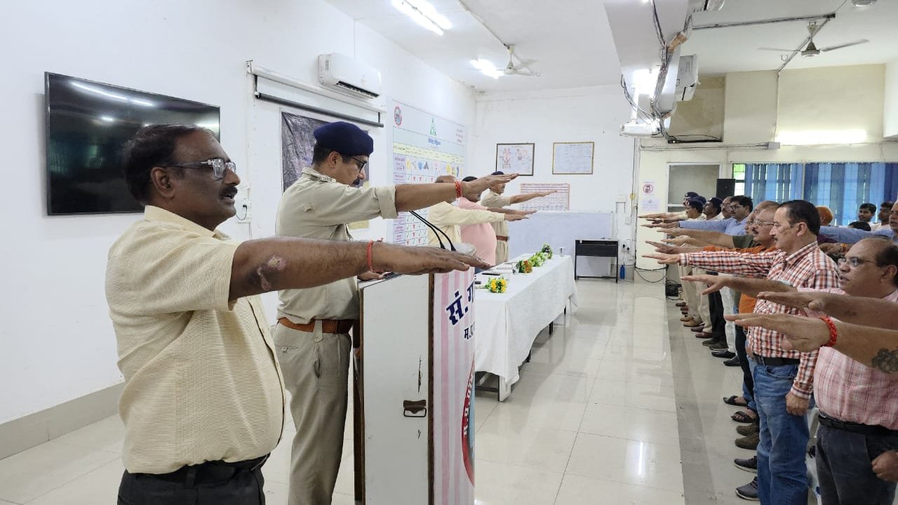 नशे से दूरी है जरूरी अभियान के तहत मंगठार पावर प्लांट में चला नशा मुक्ति कार्यक्रम,श्रमिकों, अधिकारियों और कर्मचारियों को दी गई नशे के दुष्प्रभावों की जानकारी, लिया नशा छोड़ने का संकल्प