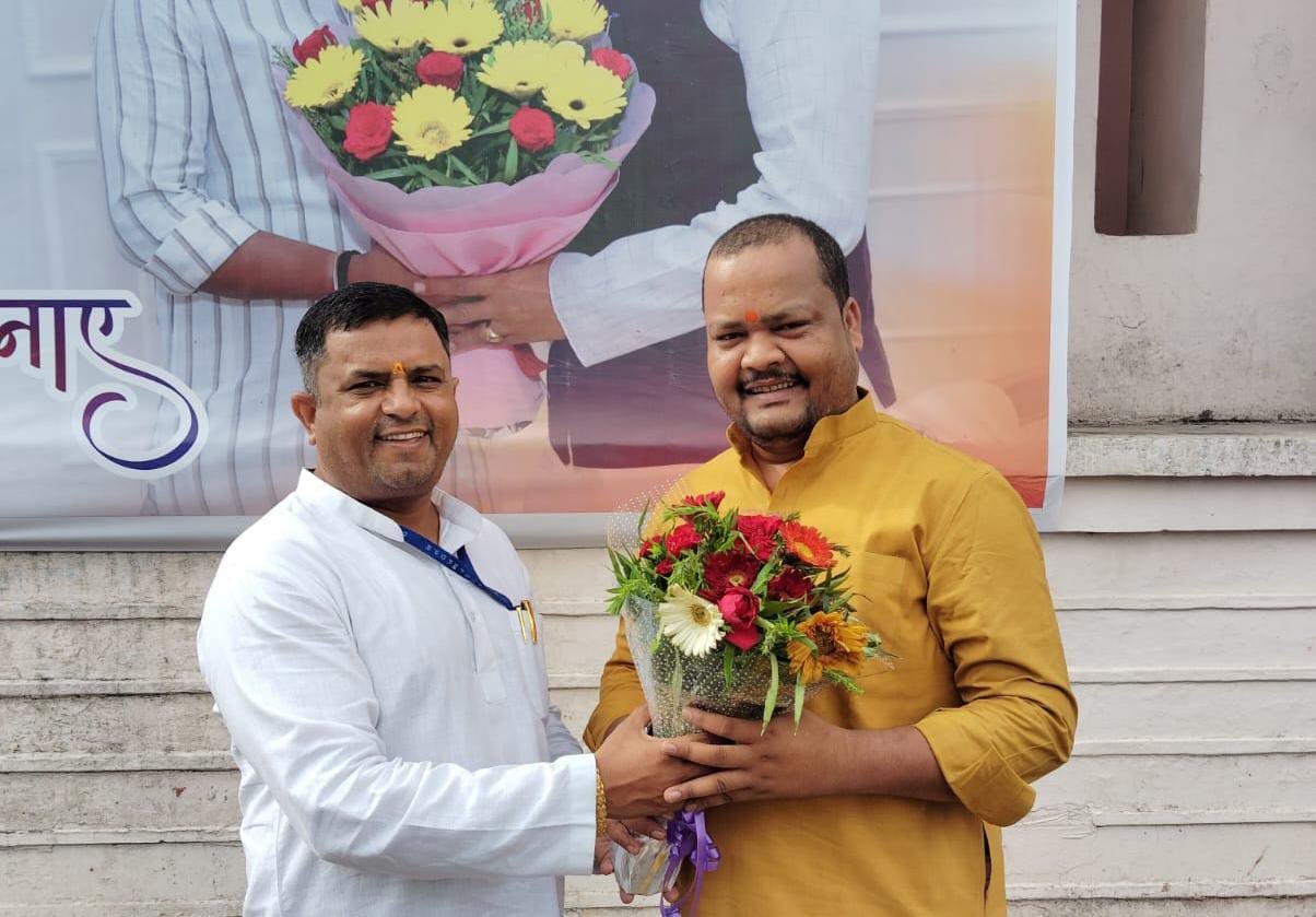विधायक शरद कोल का जन्मदिन भोपाल में सादगीपूर्ण तरीके से मनाया गया, कार्यकर्ताओं और पत्रकारों ने दी शुभकामनाएं