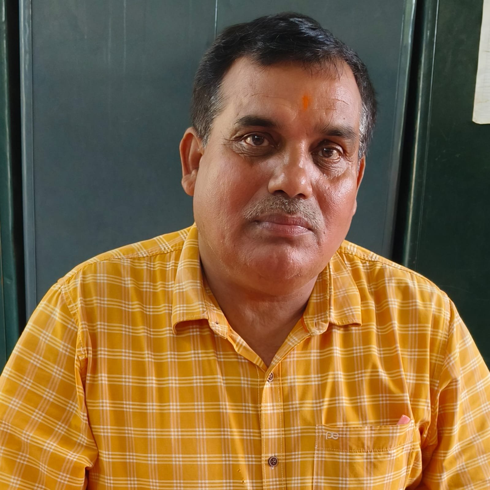 नौकरी पर संकट का साया, टीईटी अनिवार्यता के खिलाफ शिक्षकों का हल्ला बोल