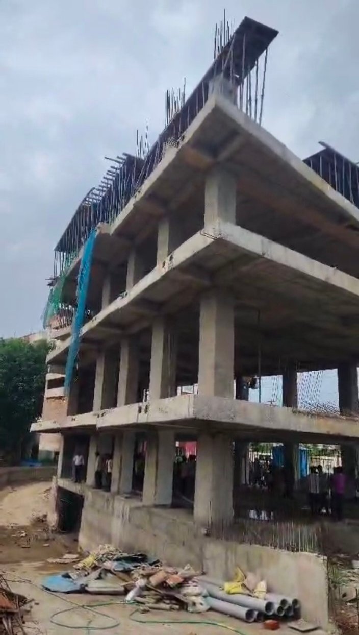 मंडीदीप में निर्माणाधीन बिल्डिंग से गिरकर मजदूर की मौत, परिजन ने उठाए सुरक्षा में लापरवाही के सवाल