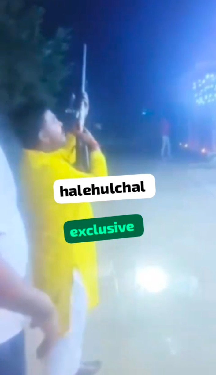 वायरल रील से मचा हड़कंप: दीपावली पर दो नली बंदूक से हवाई फायर, अब जांच की मांग