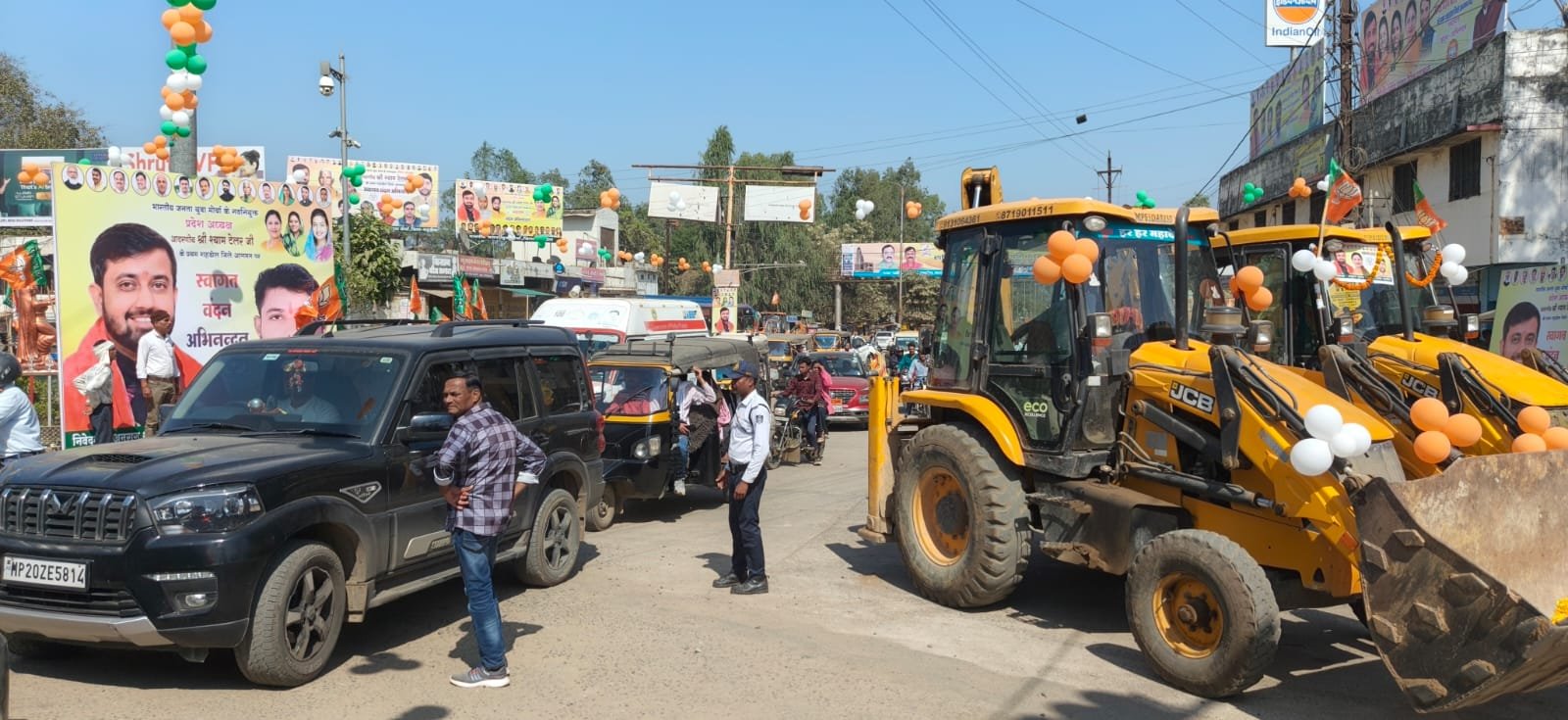 श्याम तेरे वास्ते रोक दिए एंबुलेंस और स्कूल के रास्ते