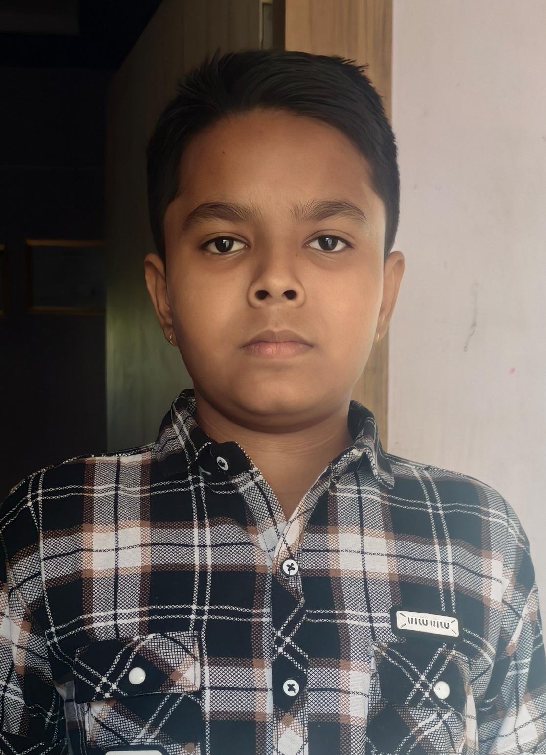 नन्हा चैम्पियन आर्य: 95% अंकों के साथ कक्षा में टॉप, बढ़ाया क्षेत्र का गौरव