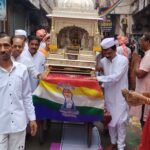 पालकी में सवार होकर निकले भगवान महावीर, नगर में गूंजे जयकारे