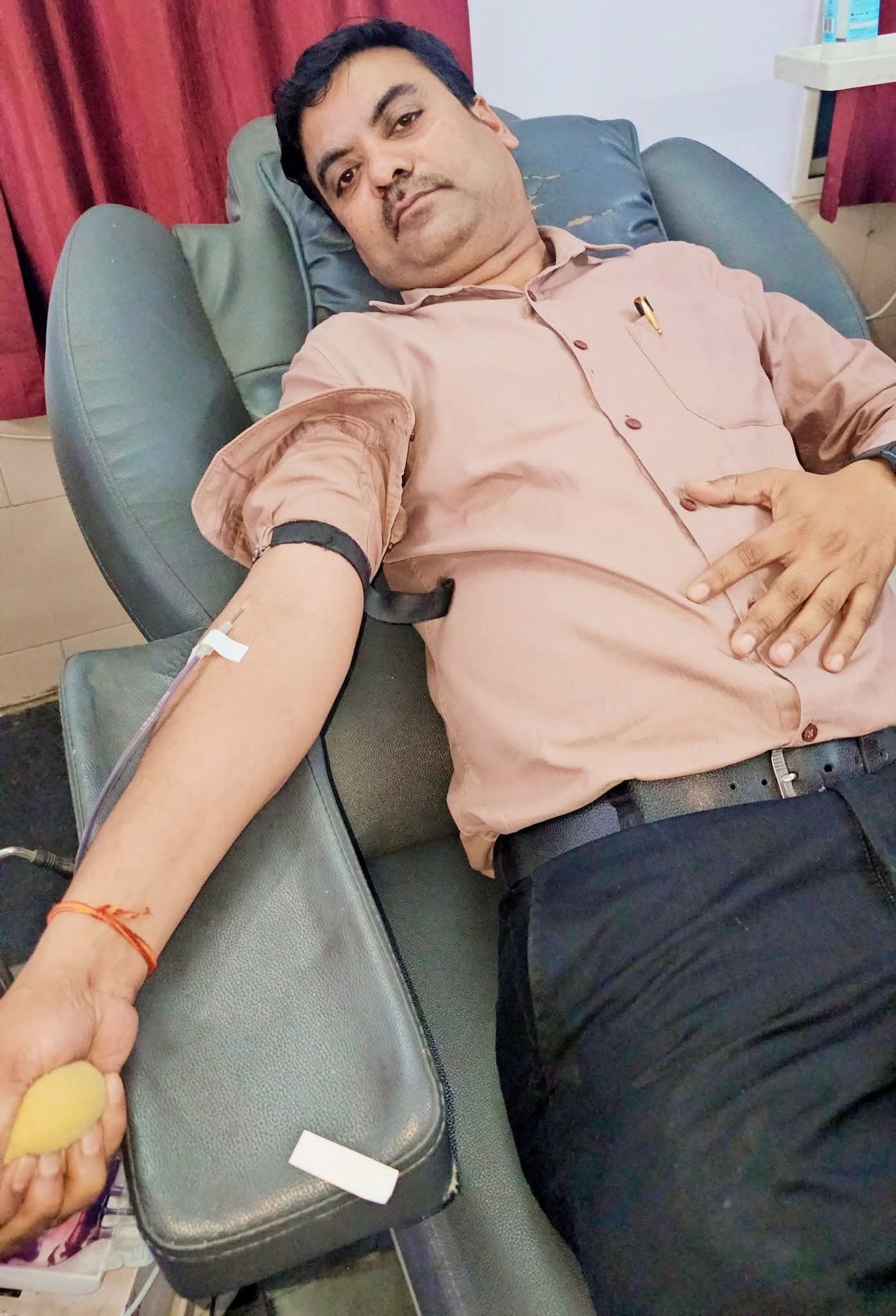 जब जिंदगी को थी खून की जरूरत, तब मददगार बनी खाकी