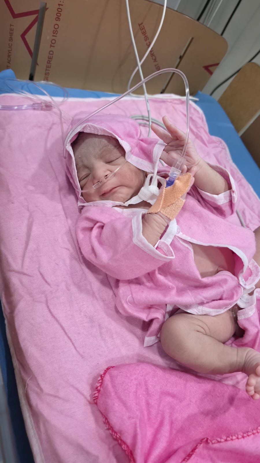 मानवता की मिसाल बना आदित्य हॉस्पिटल, मौत से जंग के बीच नवजीवन को दिया सुरक्षित सहारा